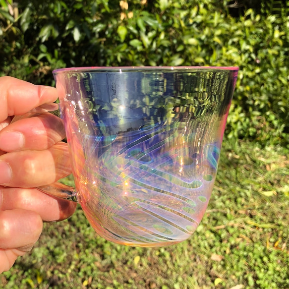 耐熱ガラス 渦マグカップ(insidiout)ピンク 6枚目の画像