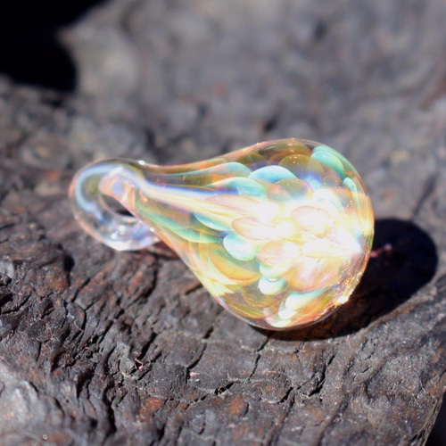 モナジー工房　虹の雫　ガラスペンダント　ネックレス　ハンドメイド ガラスネックレス'虹の雫' ネックレス・ペンダント shantiglass