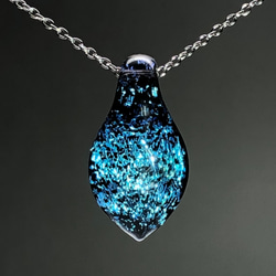 モナジー工房　虹の雫　ガラスペンダント　ネックレス　ハンドメイド モナジー工房 虹の雫 ガラスペンダント ネックレス ハンドメイド