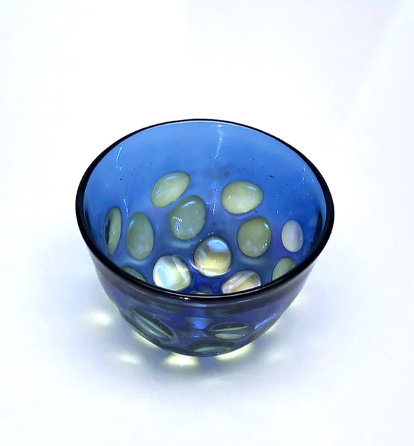 耐熱ガラス　水玉ぐい呑 blue 7枚目の画像