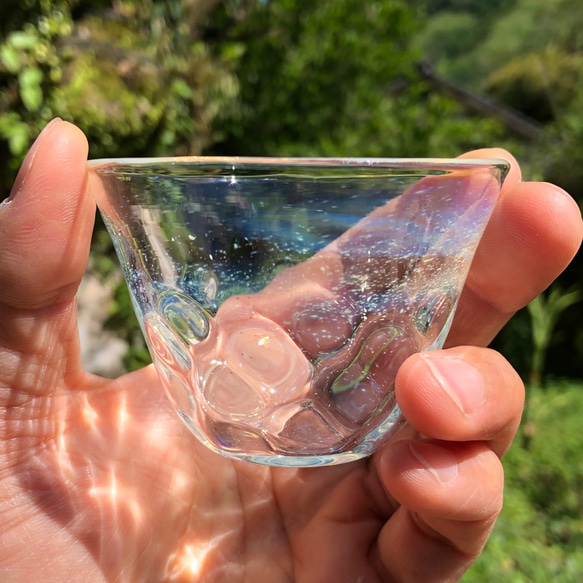 耐熱ガラス　水玉ぐい呑 blue 4枚目の画像