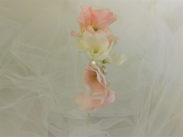 お花のカチューシャ（ピンク＆ホワイトあじさい、アーティフィシャルフラワー） 3枚目の画像