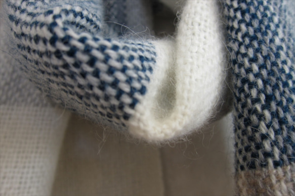 アルパカ・ウ－ル手織りマフラ－ 2枚目の画像