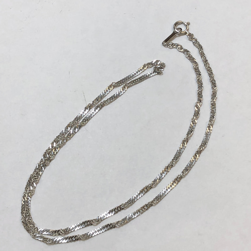 Pt850 プラチナ 1.9ミリ幅 45cm スクリューネックレス