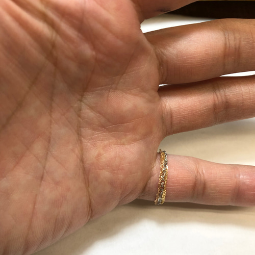 【セール 登場から人気沸騰】 K18 3連リング ピンクゴールド 1.3mmスクリュー プラチナ アクセサリー