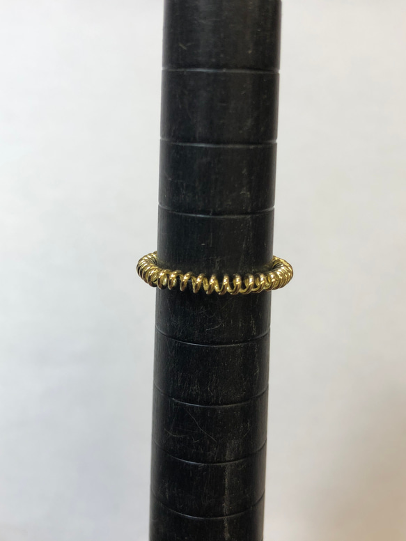 K18 コイルリング　18金レディースリング　指輪　幅2.5mm 5枚目の画像