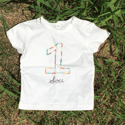 アニバーサリー刺繍Tシャツ　1歳　名入れ 3枚目の画像