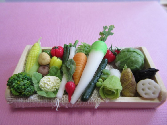 野菜いっぱいトレー　マグネット 1枚目の画像