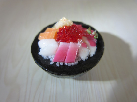 ミニチュア　海鮮丼　マグネット 2枚目の画像