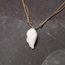 Diffuser Necklace [Wing] 第2張的照片