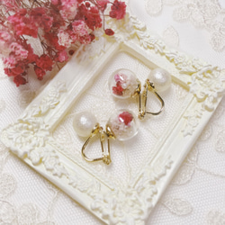 花之穹頂 日本壓紋珍珠綴迷你玻璃花球  後置夾式耳環  粉紅色系 第1張的照片