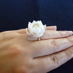 和紙で作った純白のおりがみ花リング/指輪 5枚目の画像
