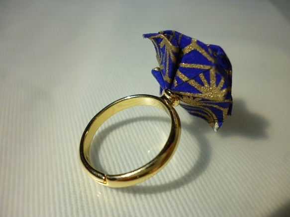 手染め友禅和紙使用　おりがみリング/指輪　青いバラ 2枚目の画像