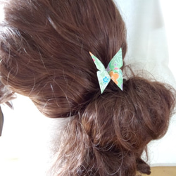 友禅和紙　おりがみかんざし　髪飾り　薄緑の蝶 2枚目の画像