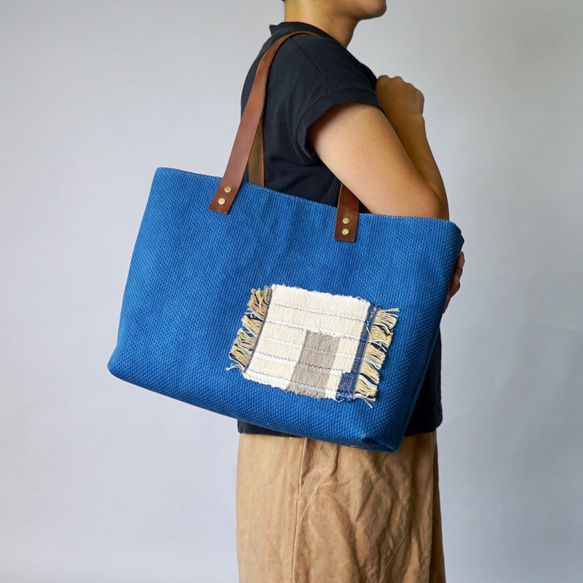 Rift weave 口袋托特包 / 靛藍 / Mikawa 棉 sashiko weave 第2張的照片