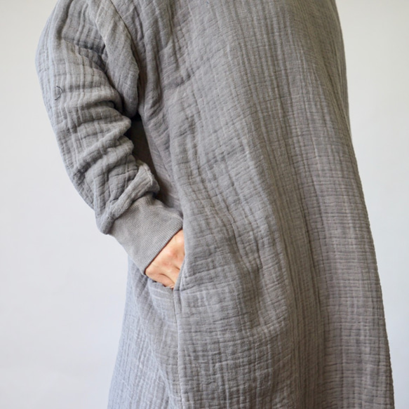 高領洋裝蓬鬆6層紗布/灰色/三河紡織 第9張的照片