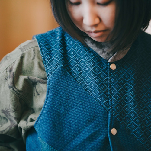 かくかくベスト/三河木綿 刺し子織 ベスト UZUiRO 通販 11040891  