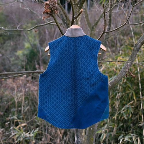 かくかくベスト/三河木綿 刺し子織 ベスト UZUiRO 通販 11040891  