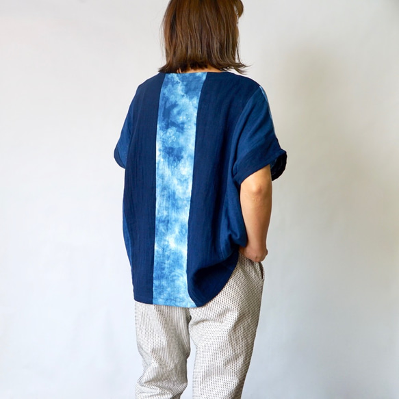 V領紗布T卹/TSUGIHAGI 藍色/知多棉雙層紗布 第4張的照片