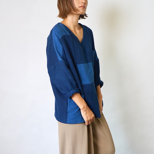 VネックガーゼロンT/TSUGIHAGIブルー/知多木綿 格子柄ガーゼ