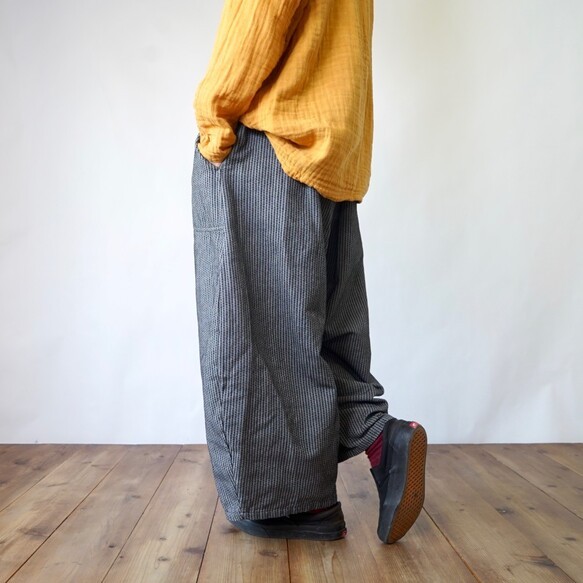 【福袋】棉質羽絨服/靛藍+條紋燈籠褲/灰色 第7張的照片