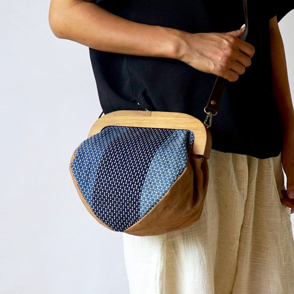 木質手拿包/帶strap魚/恩舒編織sashiko編織靛藍染料 第1張的照片