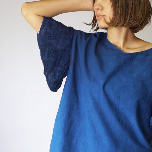 「夏日福袋」刺繡荷葉袖T卹（靛藍）+半麻3/4長氣球褲（條紋） 第5張的照片