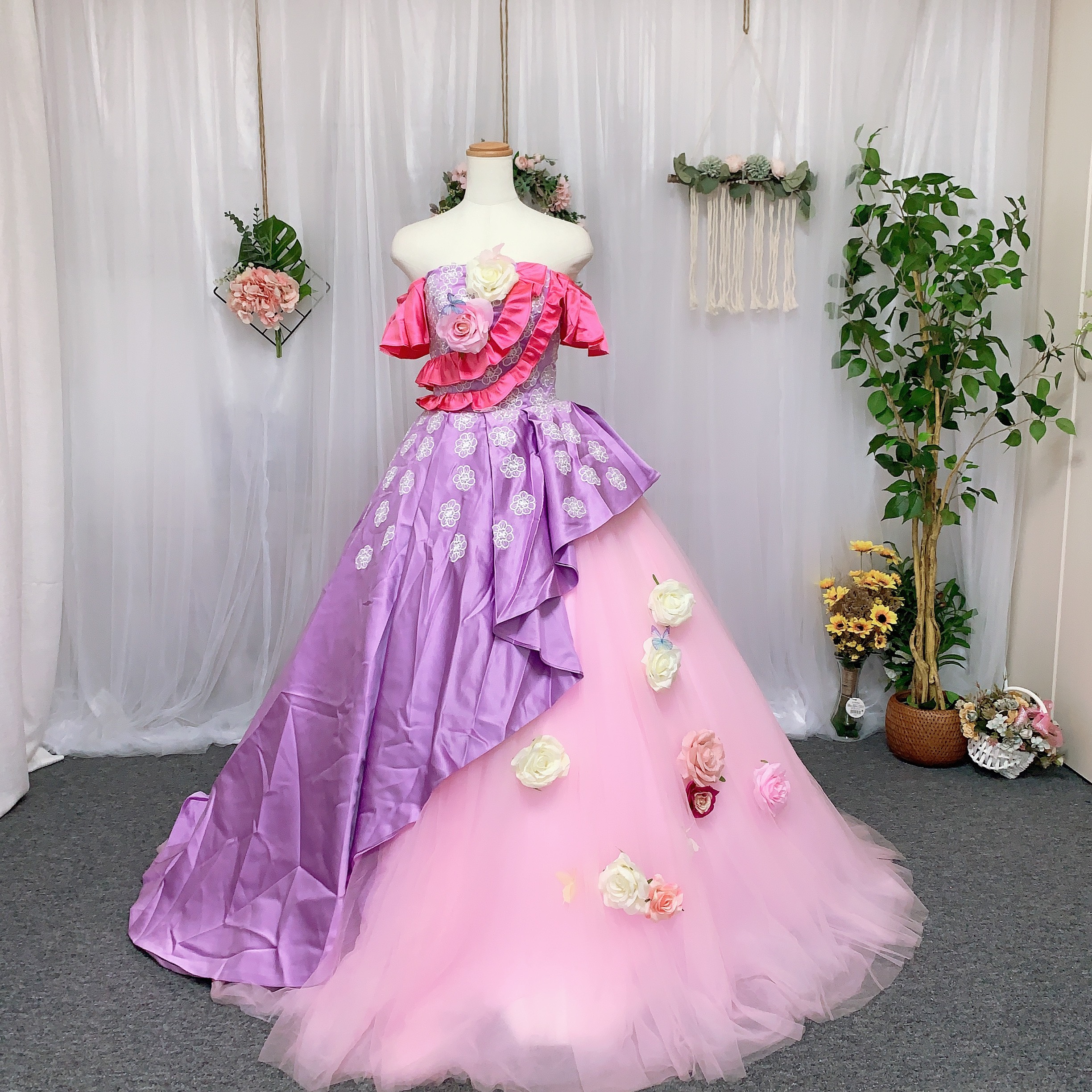 楽天市場】【着後レビュー特典】立体的な花の刺繍が美しいドレス