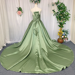 グリーンカラードレス、サテンカラードレス、ウェディングドレス、リボン、オーダーメイドドレス、ハンドメイド　ウェディング 2枚目の画像