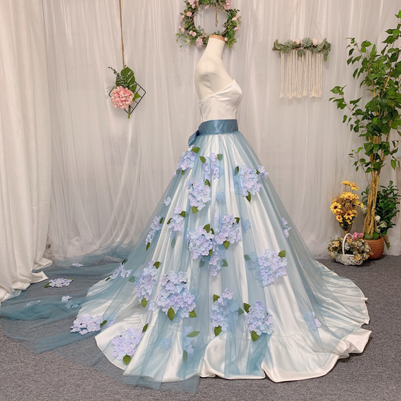 花びら　葉　オーバースカート　カラードレスになる　ウェディングドレスの色直し　オーダーメイドウェディング　色変更無料 3枚目の画像