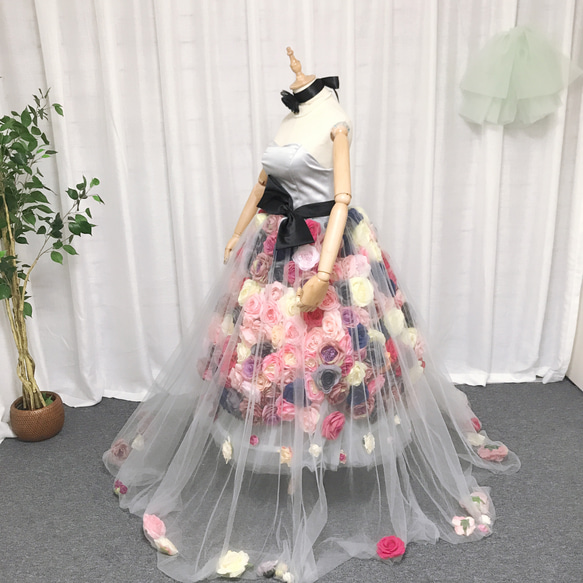薔薇のウェディングドレス、ハンドメイド、 4枚目の画像