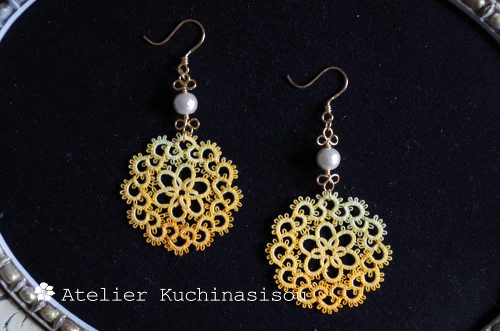 【受注製作】［手染め］タティングレースとコットンパールのピアス〈レモネード〉