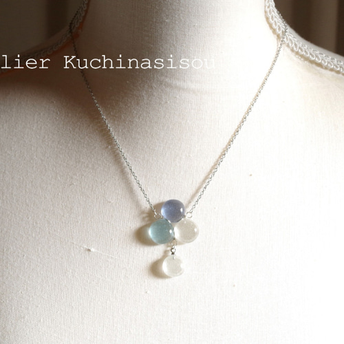 受注製作】ガラスの水滴ネックレス〈せせらぎ〉 ネックレス