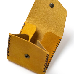 Square Coin Case [YELLOW] Miscellaneous Goods Gift 皮革 第5張的照片