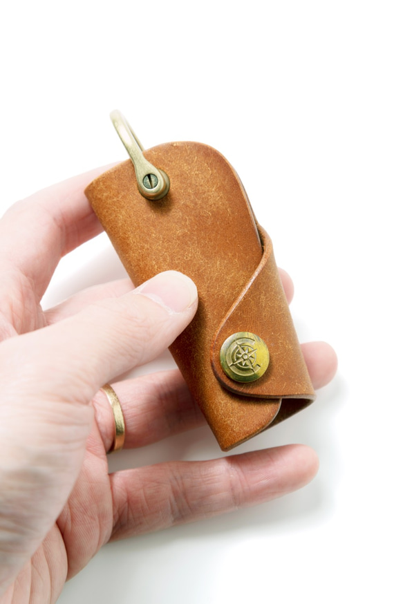 Button Hook Key Case L [Camel] / ButtonHookKeyCase L CAMEL雜貨禮品皮革 第1張的照片