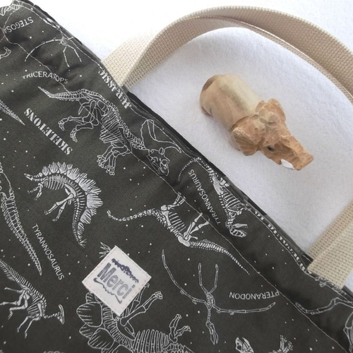 特大サイズ45×40】恐竜ナップサック型体操服入れ 渋かっこいい