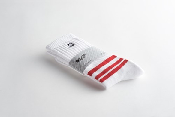 紅緞／Red Stripe 中筒橫條羅紋襪 第1張的照片
