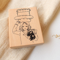 メモのための特別なゴム印を持つパンの女の子 4枚目の画像