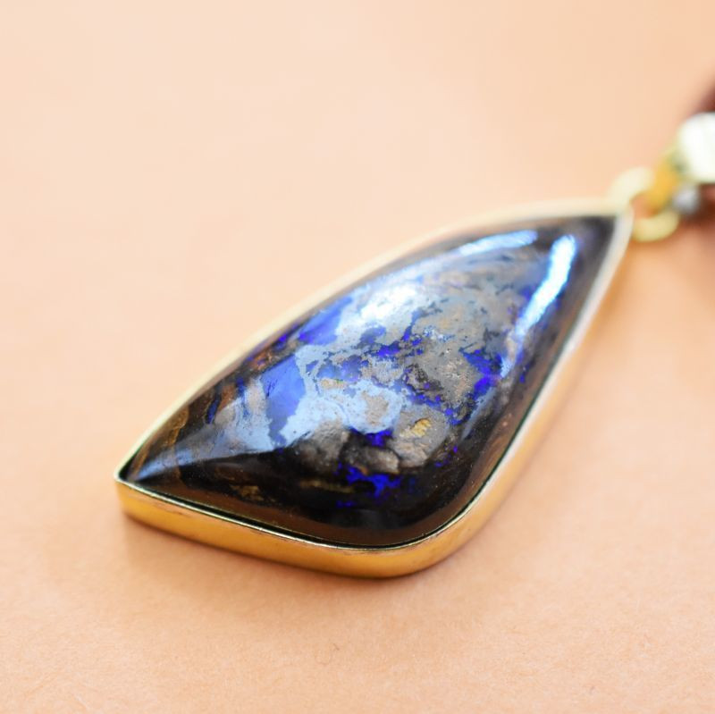 半額SALE【1点もの・C】特大サイズ　ボルダパール　ペンダント　鹿革コードブラウンロングネックレス　約80cm 9,000円