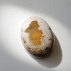 【1点もの・D】メキシコ産　カンテラオパール(ファイヤーオパール）　母岩付ルース 2枚目の画像