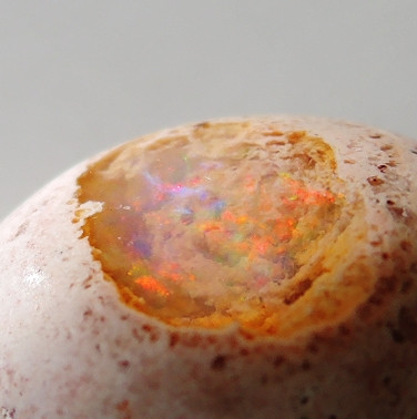 【1点もの・N-1】メキシコ産　カンテラオパール(ファイヤーオパール）　母岩付ルース