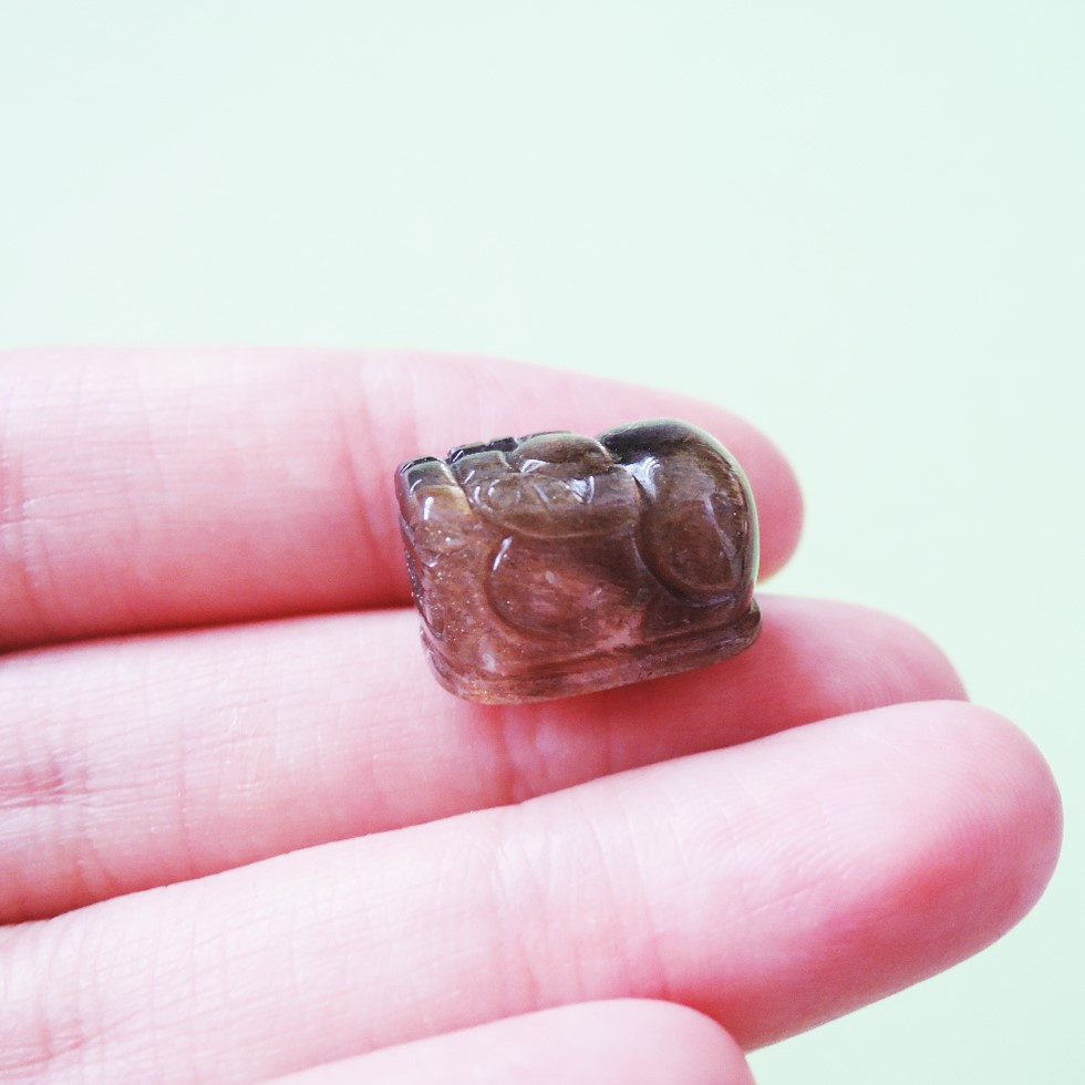 ゴビ石−292 眼石 薄紫 防毒マスク