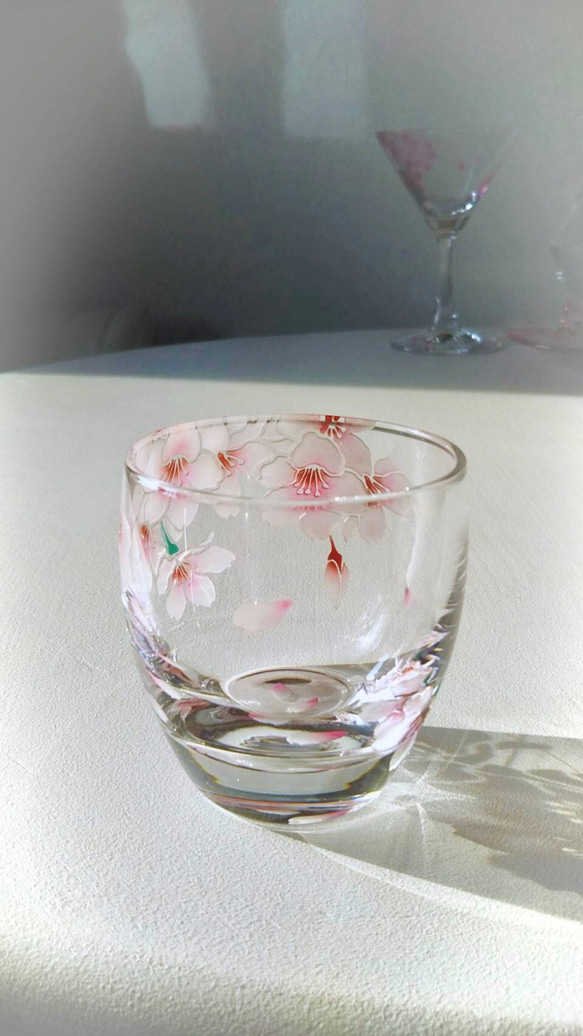 桜の冷酒グラス 2枚目の画像
