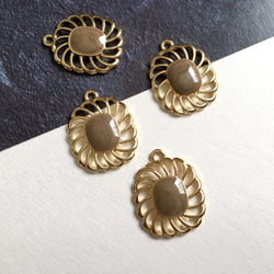 【4個】透かしメタルチャーム＊ゴールド×モカ 2枚目の画像