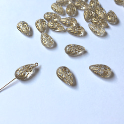 【20個】アンティーク風ビーズ＊雫＊クリア×ゴールド 3枚目の画像