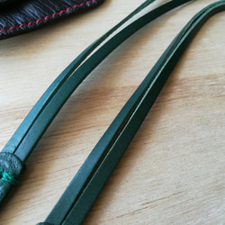 ヌメ革製ネックストラップ（緑色・長さ：４９ｃｍ・４５ｃｍ） 3枚目の画像