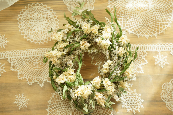 white＆green　wreath 1枚目の画像