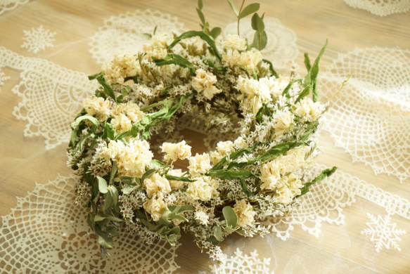 white＆green　wreath 3枚目の画像