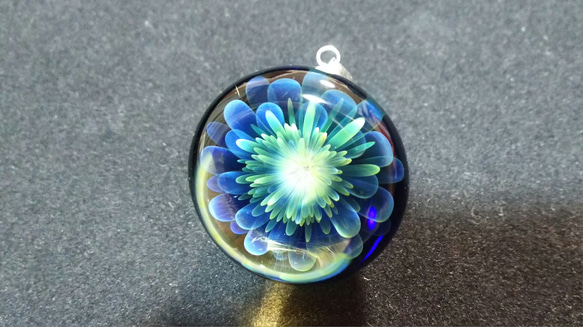 41. Firework Pendant 2枚目の画像