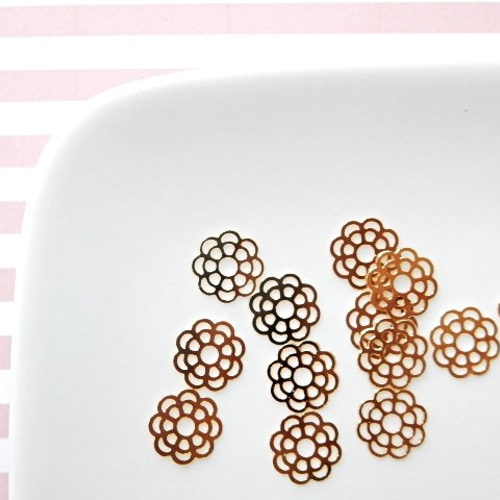 16KGP】透かしパーツ/花八弁/約10mm/ゴールド/M-5456(30個set 16KGP】透かしパーツ/花八弁/約10mm/ゴールド/M-5456(30個set
